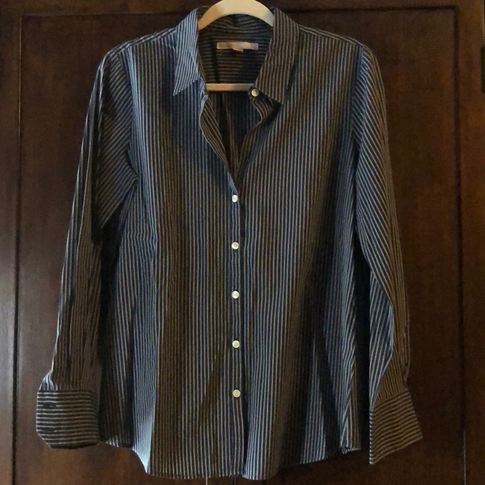Women’s Collared Shirt. Great used condition.